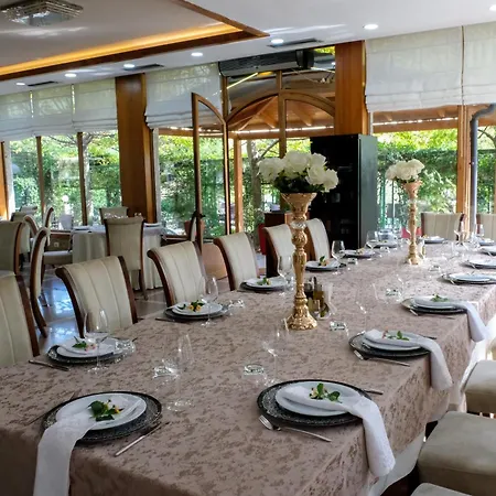 Buna Park 4*