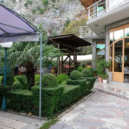 Buna Park Hotel Berdic e Siperme