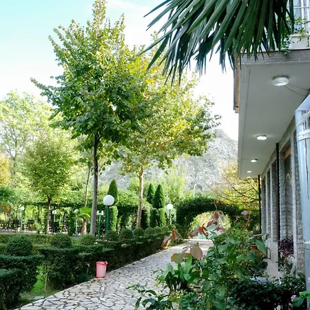 Buna Park 4*