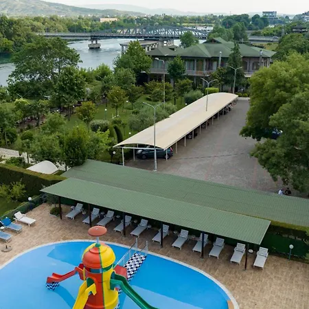 Buna Park Отель