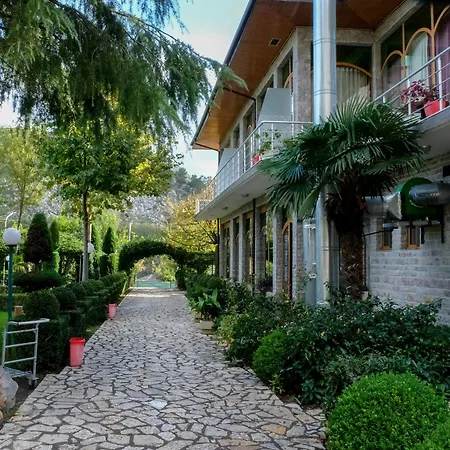 Отель Buna Park Berdic e Siperme