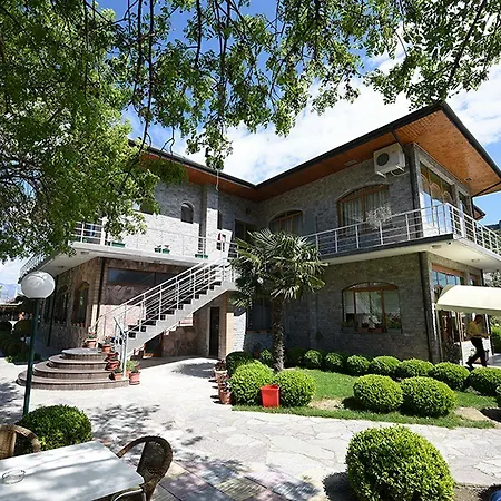 Hotel Buna Park Berdic e Siperme