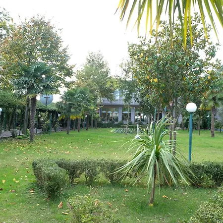 Buna Park Hotel Berdic e Siperme