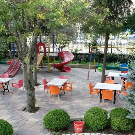 Buna Park מלון