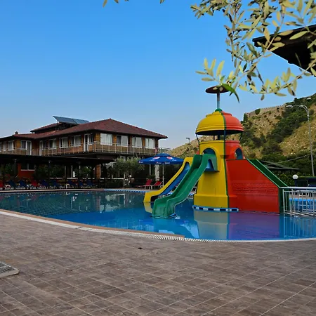 Buna Park 4* Berdic e Siperme
