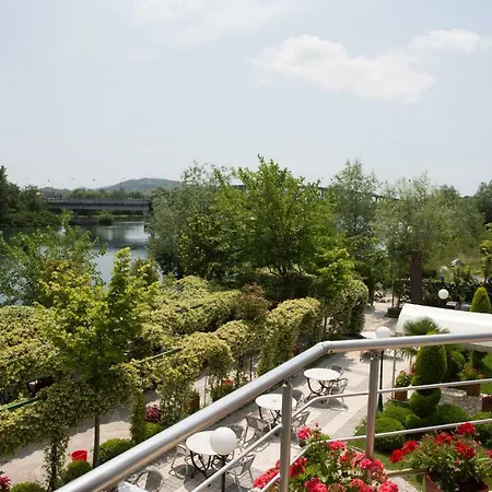 Buna Park 4* Berdic e Siperme