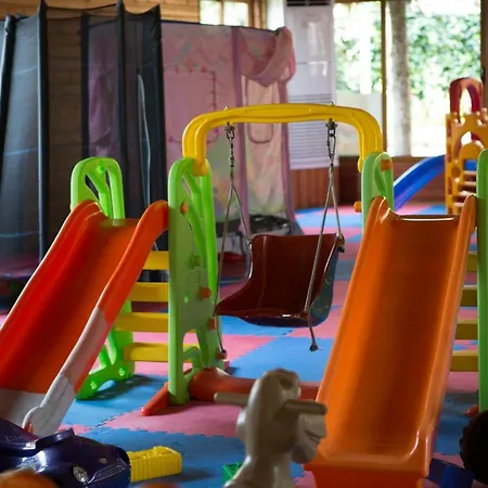 מלון Buna Park 4*