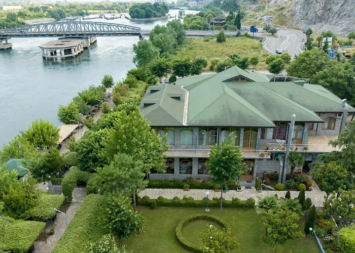 Buna Park Berdic e Siperme