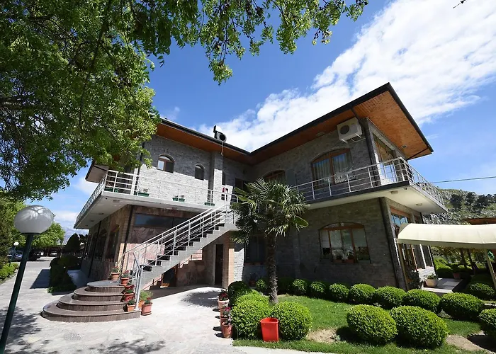 Hotel Buna Park Berdic e Siperme